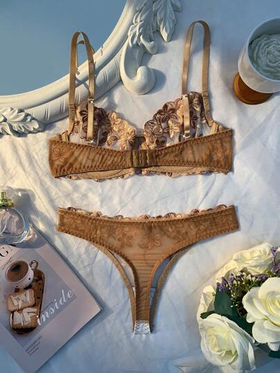 Roze Romantic Wire BH Pantie Lingerie Set Women view 2