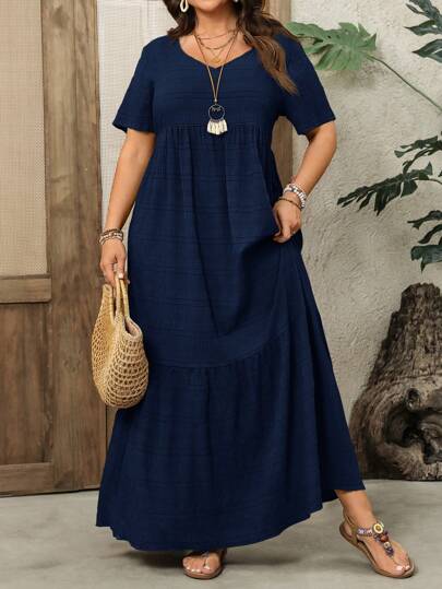 EMERY ROSE Plus Size Women Green Color Long Dress, Early Spring Flowy Dress