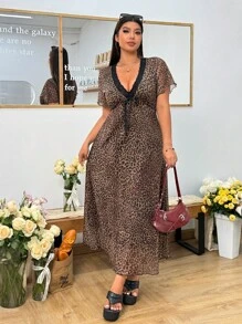 Solflare 大码豹纹网眼与撞色蕾丝 V 领连衣裙 - 彩色 - 查看 1