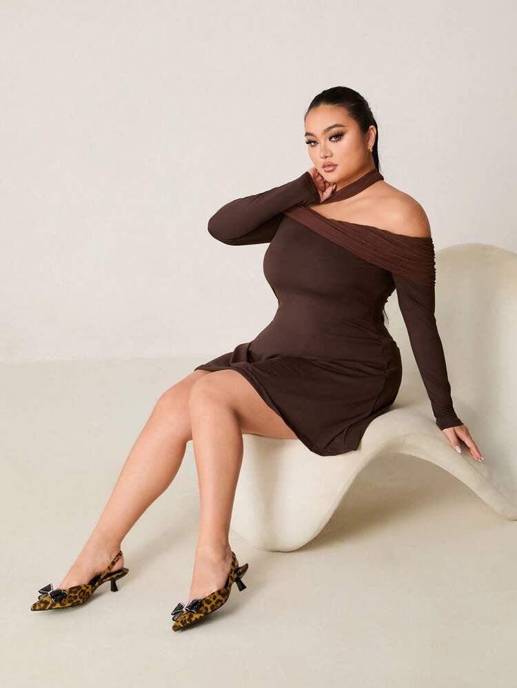 CUCCOO CURVES Wide Fit Pointed Toe High Heel Pumps, Elegant Black Satin Backstrap, Suitable For All Seasons