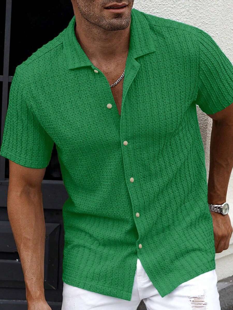 Manfinity CasualCool 男士休闲纯色纹理网眼衬衫，短袖，夏季沙滩衬衫 - 橄欖綠 - 查看 1