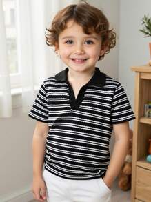 SHEIN Playful Pals 1 件年轻男孩休闲领短袖 POLO 衫，格子条纹