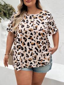 SHEIN CURVE+ Plus Size Women Leopard Print Short Sleeve Casual T-Shirt, Suitable For Summer, Music Festival