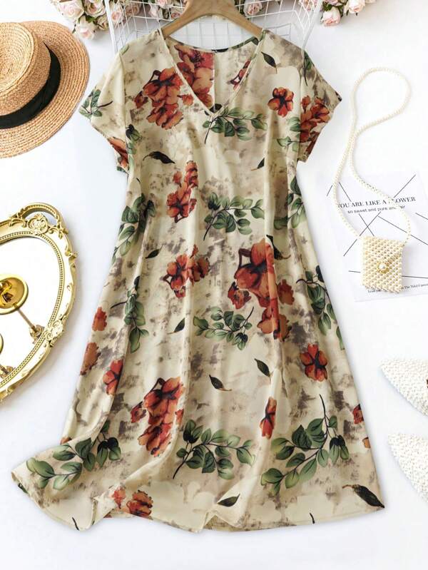 SHEIN LUNE Vestido Casual de Férias Estampado com Flores e Plantas, Plus Size