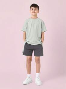 SUMWON 青年运动撞色两件套休闲夏季春季短袖T恤和短裤搭配运动休闲装街头风格日常穿着