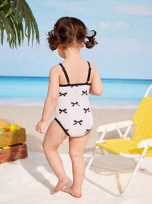 1pc Girls Butterfly Pattern Adjustable Strap One-Piece Swimsuit