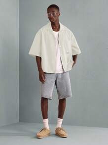 SUMWON Camiseta gráfica de declaración de estilo de vida boxy, estampado fuera de existencias, moda urbana casual de manga corta de verano y primavera moderna