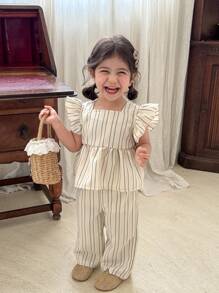SHEIN 2pcs Baby Girls Vacation Casual Striped Seersucker Ruffled Cap Sleeve Top And Pants Set, Spring/Summer Toddler Clothes Young Girls Sets Classic Clothes For Little Girls 3years