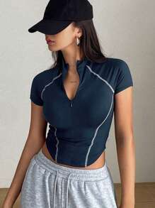 DAZY 女式撞色条纹装饰半襟立领休闲街头风格运动短袖修身T恤上衣、女式短款上衣、返校服 - 藏蓝色 - 查看 3