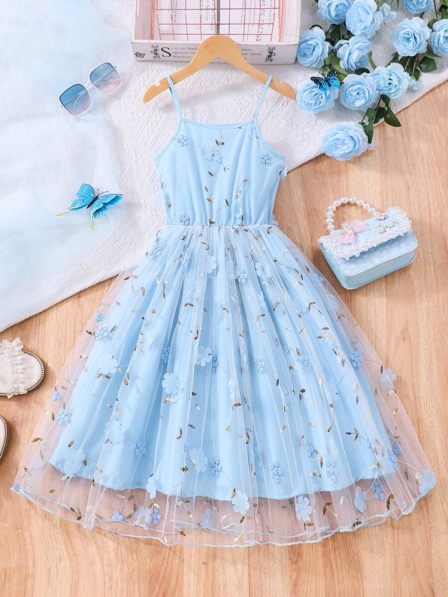 SHEIN Gaun Tali Jala Bordir Bunga Lucu dan Modis untuk Anak Perempuan Remaja - Blue and White - View 1