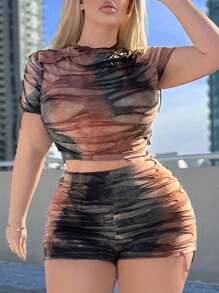 SHEIN SXY Plus Size Women's Spring/Summer New Gradient Vintage Crew Neck Short Sleeve Top With Hot Shorts 2pcs Set, Suitable For Everyday Wear, Ibiza,Nashville,Rave,Modest,Music Festival, Beach Vacation, Date Night, Birthday, Bachelorette Party Outfit, Cute, Casual, Shopping, Streetwear, Going Out, Flattering, Easy To Match & Slimming - Brown - View 9