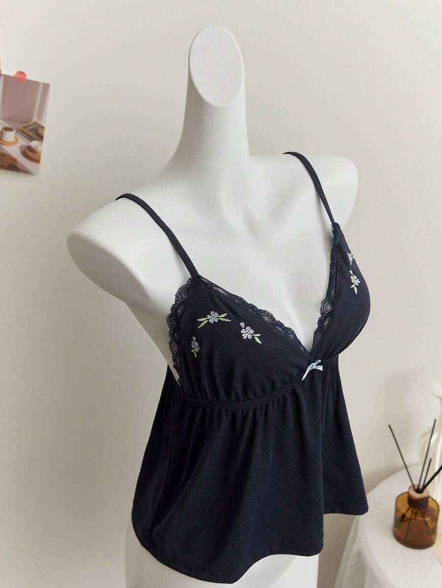 SHEIN Unity Áo hai dây thêu họa tiết dành cho nữ, điểm nhấn là chiếc nơ xinh xắn và viền ren, chất liệu vải dệt kim kẻ caro giản dị, kiểu dáng gợi cảm với bèo nhún ở gấu áo, thích hợp cho những buổi đi chơi. - Màu xanh hải quân - Xem 1