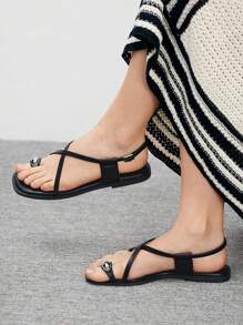 CUCCOO BIZCHIC Women's Fashion Black Ring Metal Decor Strap Simple Comfortable Flat Sandals For Commuting, Dating, Party, Walking, School