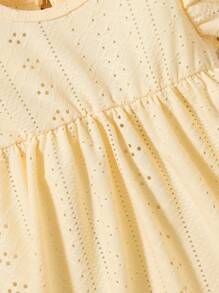 SHEIN 婴儿/幼儿女孩黄色纯色度假风格迷你连衣裙，带荷叶边袖和小圆领，适合夏季 - 黃色 - 查看 7
