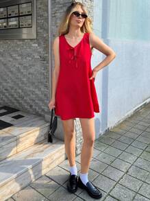 SHEIN Forever 21 春夏女士浪漫/舞会/正式/生日/90 年代服装/商务休闲女士/优雅/西部服装/外出/时尚/休闲/Y2K 服装/俱乐部/办公室/鸡尾酒会/复古/紧身/狂欢服装节日/有趣/优雅/老钱/街头服饰/度假服装/乡村音乐会服装/工作服/端庄/春假/单身女郎服装/音乐会/坏人/基本款/毕业/ A 字裙/无袖/红色迷你裙 - 紅色 - 查看 5