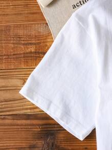 Glissea Retro Strawberry Print Design Vintage Style Women Crew Neck T-Shirt