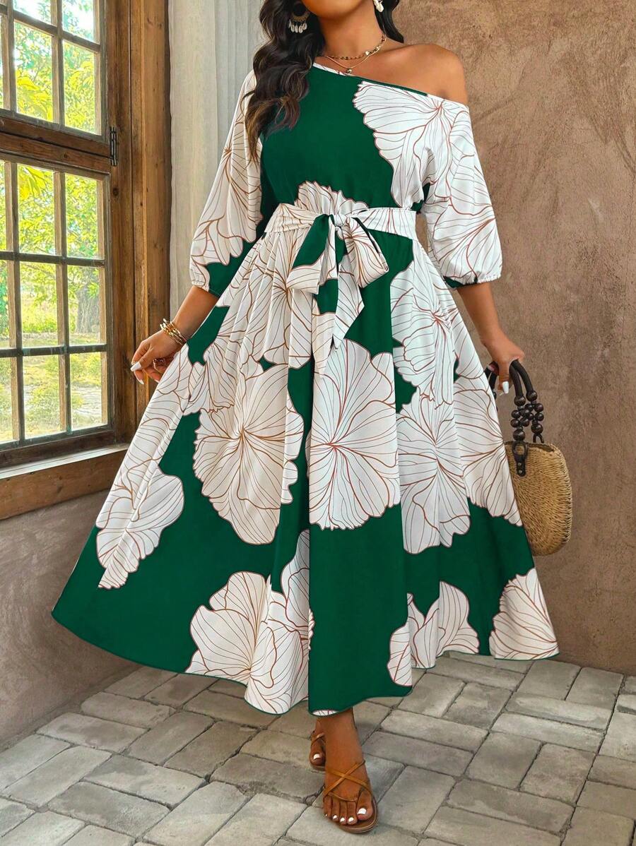 SHEIN Clasi Váy cổ lệch in hoa cỡ lớn thường ngày cho kỳ nghỉ - Màu xanh lá cây đậm - Xem 1