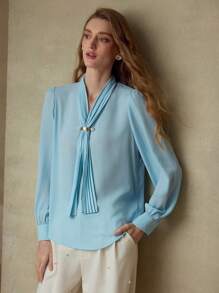 MOTF PREMIUM BLUSA CON CUELLO DE CORBATA Y DETALLE DE PERLAS SINTÉTICAS
