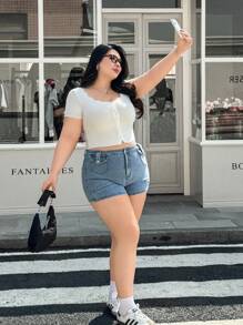 SHEIN EZwear Plus Size Fashionable Washed Slim Fit Denim Shorts For Summer