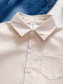 SHEIN Chemise décontractée 2 en 1 à manches longues pour jeunes garçons, col simple et ample, manches avec étiquette raffinée. Tenue décontractée pour sorties quotidiennes, fêtes, vacances et école. Ensemble de chemises simples pour garçons adolescents - Kaki - Voir 3