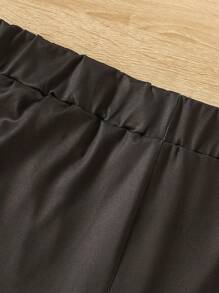 2 件男士撞色数码印花圆领短袖 T 恤和短裤套装，时尚街头休闲装 - 彩色 - 查看 4