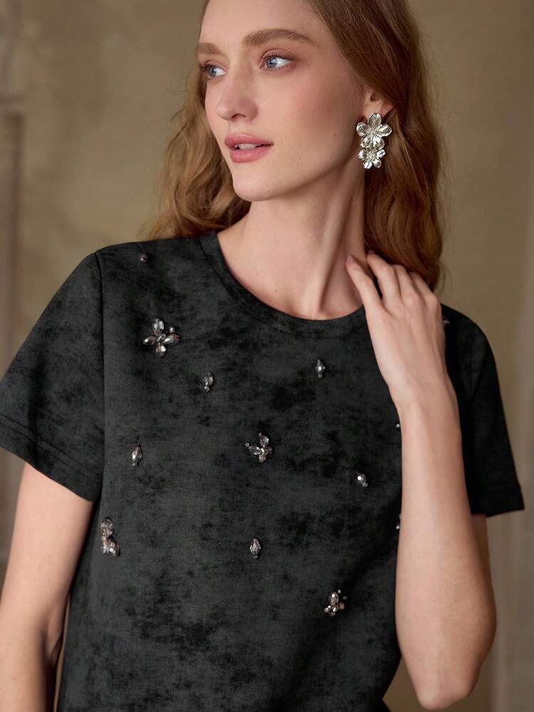 RHINESTONE BUTTERFLY DETAIL T-SHIRT