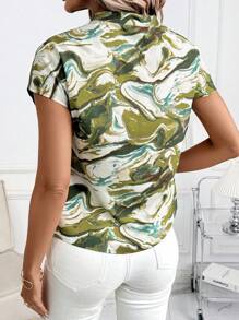 SHEIN Clasi 大码女式衬衫，优雅花卉拼接绿色衬衫，修身百搭休闲户外透气衬衫，适合春夏办公穿着，适合女性工作场合，适合春季女性，适合春假穿着，优雅女式衬衫，女士衬衫，可爱衬衫，长袖衬衫，优雅女式衬衫，花卉图案女式衬衫 - 彩色 - 查看 2