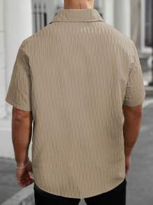 Manfinity Homme Men's Plus Size Solid Color Short Sleeve Single-Breasted Casual/Office Shirt - Khaki - View 2