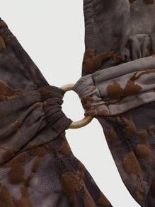 ROMWE Fairycore 性感深 V 露背扎染植绒花卉印花女式吊带背心，度假/自然主题