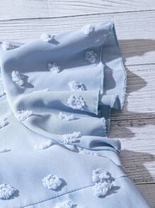 SHEIN LUNE Plus Size Women Elegant & Comfortable Jacquard Fabric Short Sleeve V-Neck Blouse