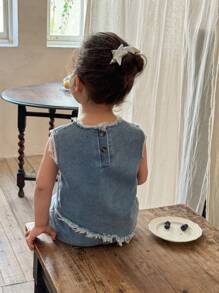 SHEIN Vintaside Kids 2pcs/Set Baby Girl 2024 Autumn/Winter New Casual Cute Graphic Waffle-Knit Mock Shirt Top With Cherry Fruit Embroidery And Denim Pants Set - Blue - View 2