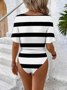SHEIN LUNE Printed Bodysuit For Women, Suitable For Vacation, Summer Vacation Black And White Striped Casual - Black and White - View 2