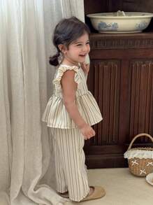 SHEIN 2pcs Baby Girls Vacation Casual Striped Seersucker Ruffled Cap Sleeve Top And Pants Set, Spring/Summer Toddler Clothes Young Girls Sets Classic Clothes For Little Girls 3years