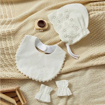 Cozy Pixies 3 件套蕾丝刺绣花边镂空白色围兜拍嗝巾新生儿礼物适合日常使用
