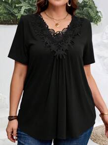 EMERY ROSE Plus Size Summer Casual Solid Color Embroidered Patch Short Sleeve T-Shirt - Black - View 1