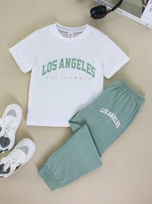 SHEIN Explorewe 2 pezzi Set maglietta a maniche corte con stampa di lettere e numeri e pantaloni per ragazzi giovani, stile casual semplice, adatto per outfit quotidiano con giacca, adatto per uscite, viaggi, shopping, attività festive e riunioni, moda di strada