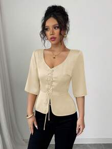 Elenzga Blusa de mujer minimalista y refinada con cuello en forma de corazón, manga corta, cintura con parche y nudo delantero para primavera/verano