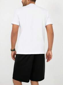 RueChic Set de 2 piezas: Camiseta de cuello redondo de manga corta con estampado de eslogan y pantalón corto para hombre, estilo casual