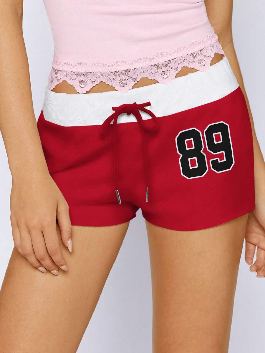 Muchica 夏季休闲字母装饰灰色超短裤 - 紅色 - 查看 1