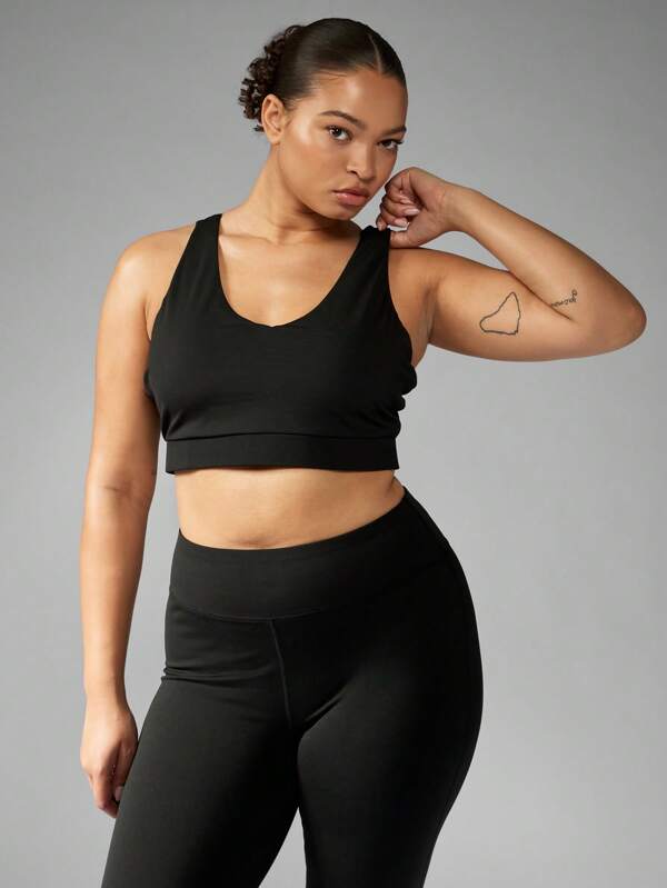 MISSGUIDED MISSGUIDED PLUS Plus Size Sports Bra High Impact Workout Athletic Fitness Top Cross Back Support Moisture Wicking Stretchy Yoga Running Exercise Activewear Gym Apparel