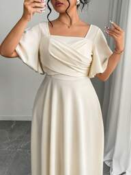 Modelyn Plus Size Knitted Red Short Sleeve A-Line Waist Cinched Midi Dress