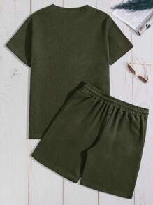 RueChic Completo di maglietta a maniche corte e pantaloncini in 100% cotone con dettagli a quadri sfrangiati, stile classico, per uomo