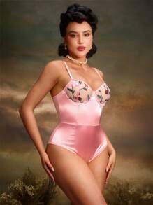 PinupGlam Mono de lencería sexy para mujer hecho de terciopelo con bordado de palacio, tela de red y rosa vintage
