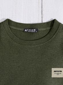 RueChic Completo di maglietta a maniche corte e pantaloncini in 100% cotone con dettagli a quadri sfrangiati, stile classico, per uomo