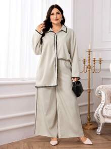 Mulvari Conjunto feminino plus size 2 peças: blusa e calça de manga comprida com acabamento floral, roupa casual