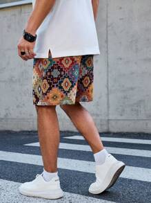 Manfinity Hypemode Pantaloncini casual da uomo adatti per l'uso quotidiano e perfetti per vacanze al mare, con un design bohémien in stile INS con motivi geometrici colorati e tessitura jacquard. Questi pantaloncini sono adatti per gite in spiaggia alle Hawaii, festival musicali e uso quotidiano.