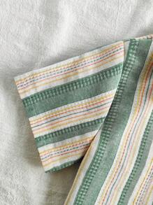 SHEIN Vintaside Kids Baby Boy Spring Summer Casual Outfit: Striped Short Sleeve Polo Shirt And Fashion Washed Denim Shorts Set, Suitable For Home, Resort, Gathering With Friends