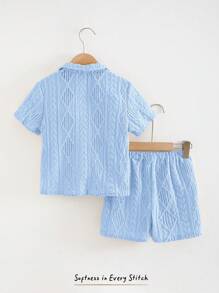 Cozy Pixies 2 件套男童套装 - 纯色 Polo 领短袖开衫和松紧腰短裤 - 淺藍色 - 查看 2