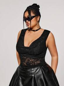 SHEIN ICON Top de tirantes transparente con cuello de piocha y sin mangas para tallas grandes - Negro - Ver 5