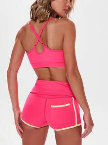 Musera Sport Sujetador deportivo con tirantes finos y espalda cruzada para actividades como entrenamiento, gimnasio, pádel, tenis, pickleball - Rosa Fucsia - Ver 3